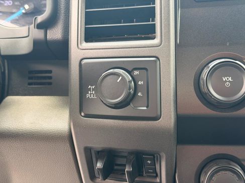 Used 2020 Ford F250 XL w/ Power Equipment Group AWD/4WD image 28