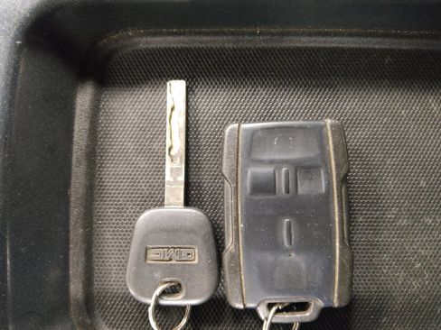 Used 2017 GMC Sierra 2500 SLE w/ HD SLE Preferred Plus Package image 32