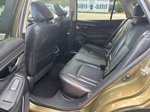 Used 2020 Subaru Outback Limited image 12