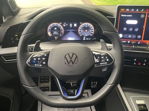 Used 2025 Volkswagen Golf w/ Euro Style Package AWD/4WD image 37