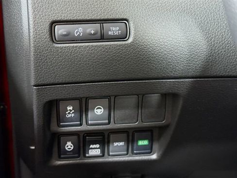 Certified 2022 Nissan Rogue Sport SV w/ Technology Package image 11