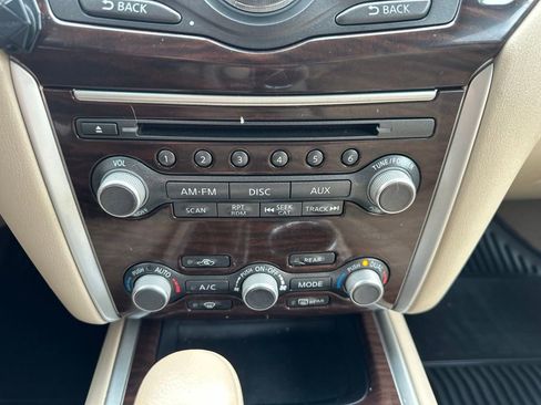 Used 2013 Nissan Pathfinder SL w/ Trailer Tow Pkg AWD/4WD image 5