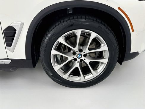 Certified 2024 BMW X5 sDrive40i w/ Premium Package RWD image 31