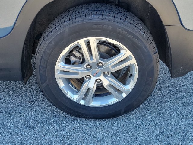 Used 2024 GMC Terrain SLE AWD/4WD image 7