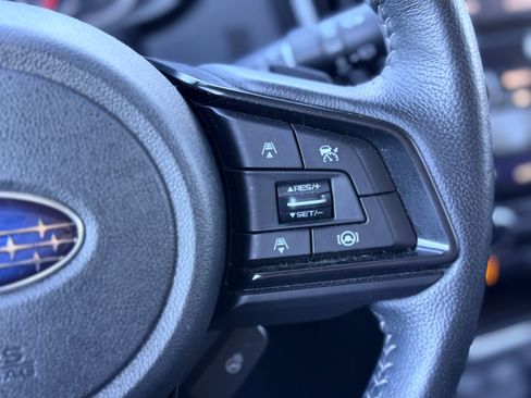 Used 2022 Subaru Ascent Onyx Edition image 16