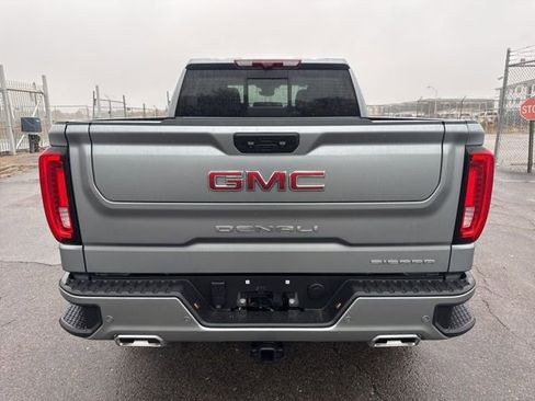 Used 2025 GMC Sierra 1500 Denali w/ Denali Reserve Package AWD/4WD image 6