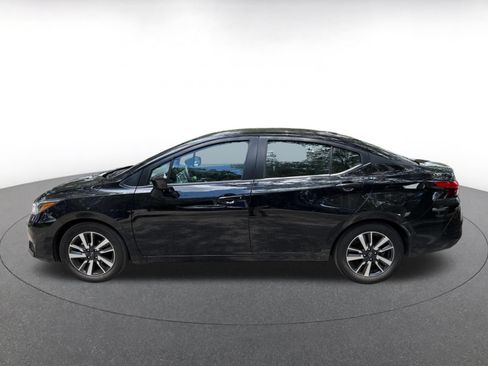 Used 2025 Nissan Versa SV FWD image 4