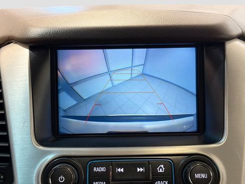 Used 2020 GMC Yukon XL SLT w/ Premium Edition image 13