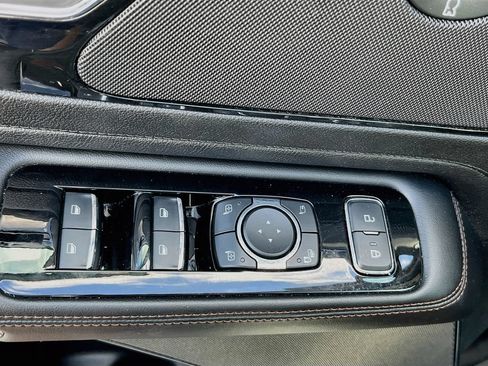 Used 2023 Lincoln Aviator Reserve w/ Equipment Group 201A AWD/4WD image 18