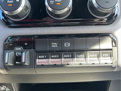 New 2026 RAM 3500 Tradesman w/ Chrome Appearance Group A image 20