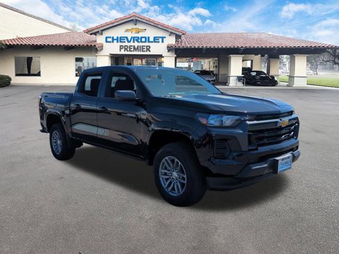 New 2026 Chevrolet Suburban High Country AWD/4WD image 2