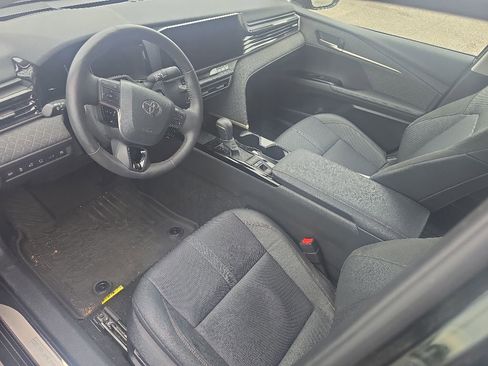 Used 2025 Toyota Camry XLE w/ Premium Plus Package FWD image 12