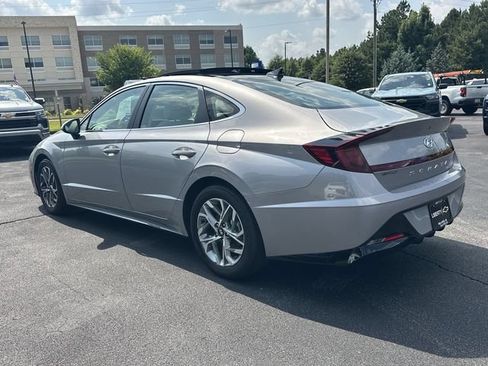 Used 2023 Hyundai Sonata SEL w/ Convenience Package FWD image 6