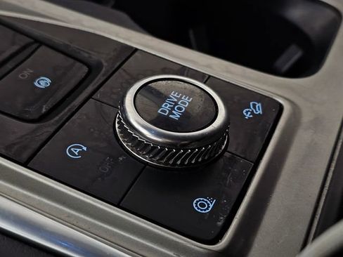 Used 2021 Ford Explorer XLT w/ Equipment Group 202A image 35