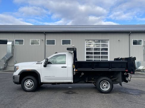 Used 2023 GMC Sierra 3500 Pro w/ Convenience Package AWD/4WD image 10