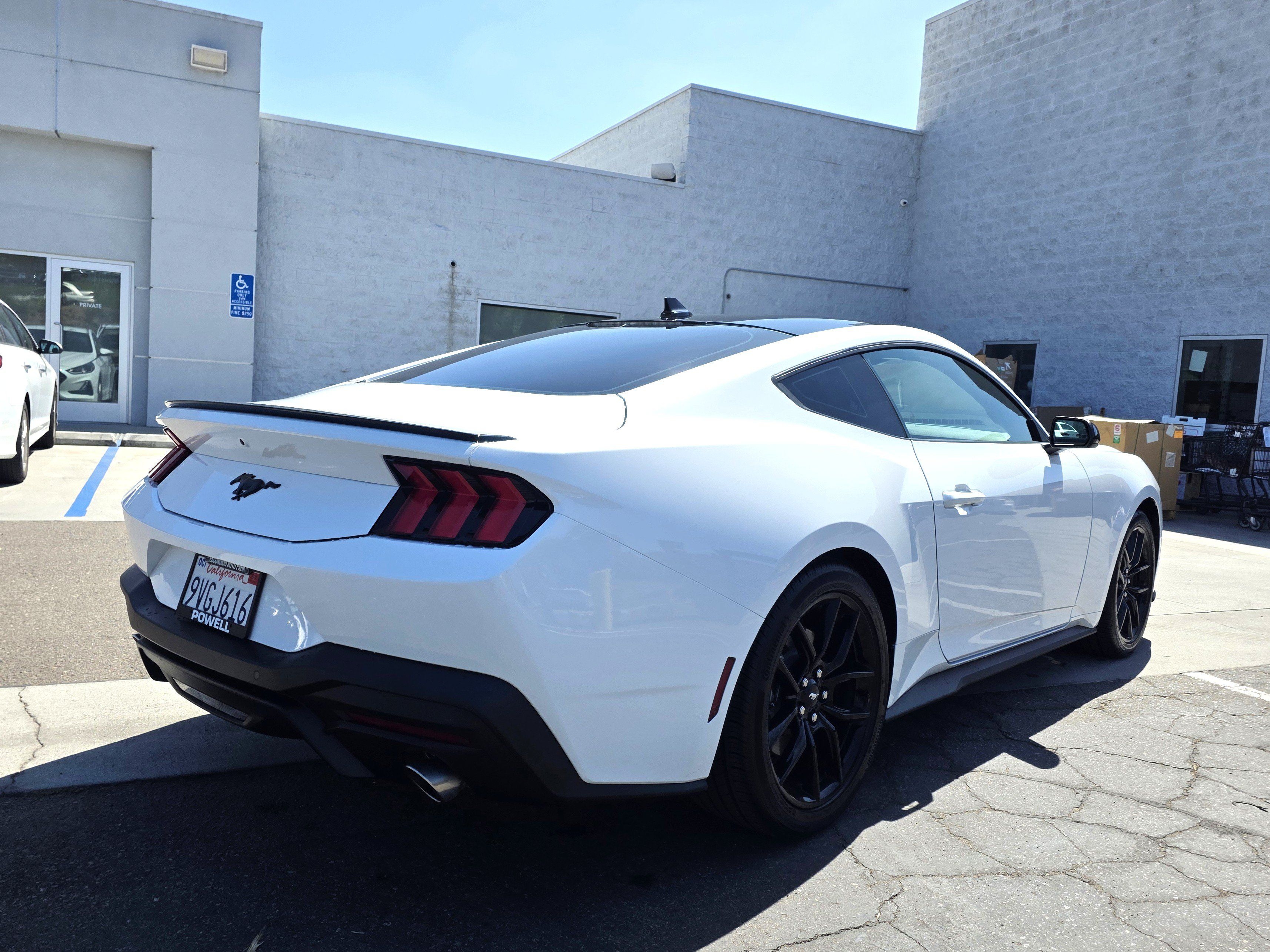 Used 2025 Ford Mustang Coupe RWD image 18