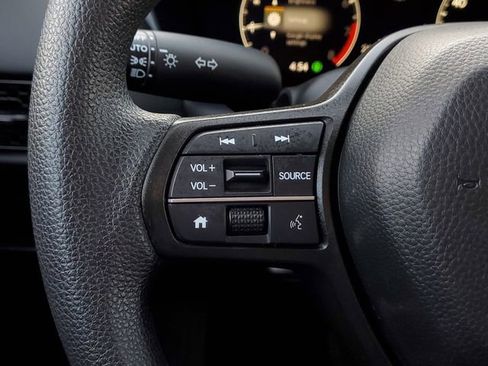 Certified 2025 Honda HR-V LX image 15