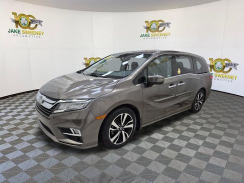 Used 2019 Honda Odyssey Elite image 4