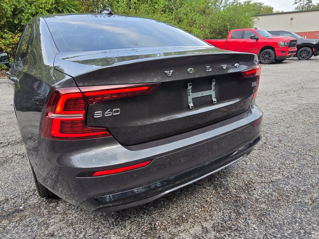 Used 2023 Volvo S60 B5 Plus FWD image 5