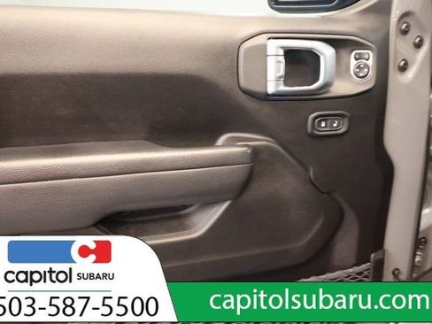 Used 2023 Jeep Wrangler Sport S image 9