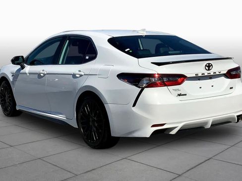 Used 2024 Toyota Camry SE w/ Convenience Package image 11