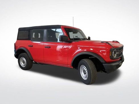 Used 2023 Ford Bronco Base image 35