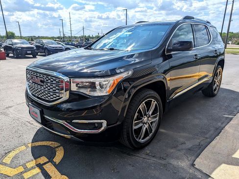 Used 2018 GMC Acadia Denali w/ Technology Package image 4