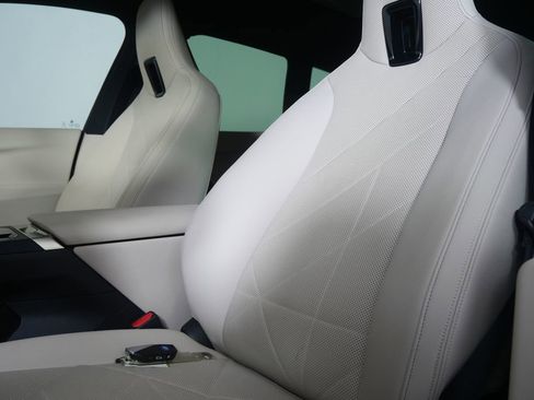 Certified 2023 BMW iX xDrive50 w/ Sport Package image 10