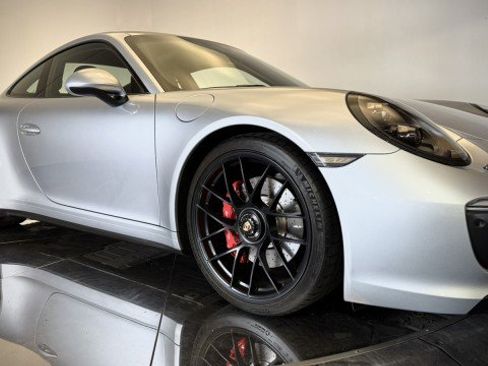 Used 2018 Porsche 911 Carrera GTS RWD image 17