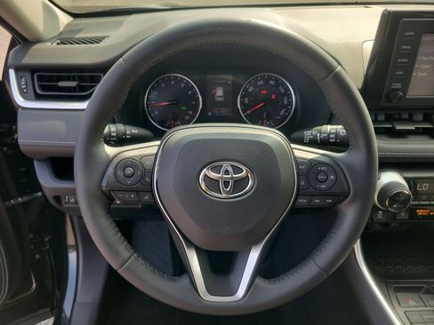 Used 2019 Toyota RAV4 XLE image 19