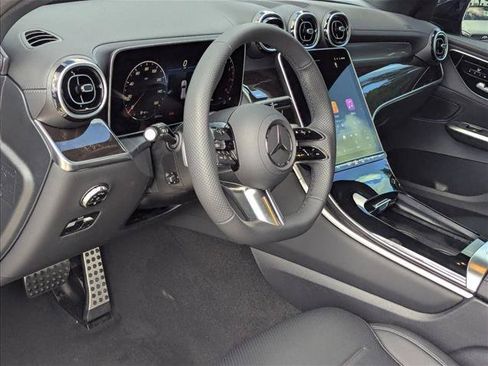 Used 2026 Mercedes-Benz GLC 300 4MATIC image 3