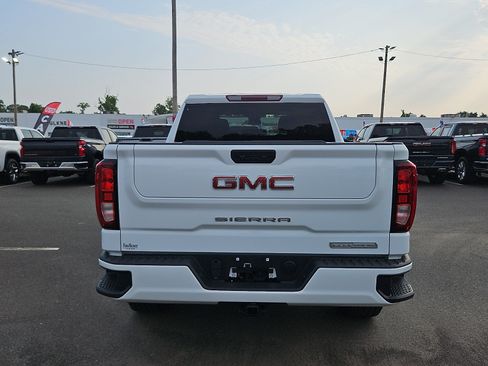 Certified 2024 GMC Sierra 1500 Elevation AWD/4WD image 5