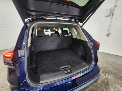 Used 2024 Nissan Rogue SV AWD/4WD image 28