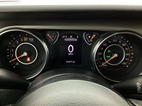 Used 2018 Jeep Wrangler Unlimited Sport image 33