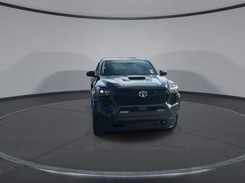 Certified 2024 Toyota Tacoma TRD Sport AWD/4WD image 3