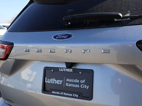 Used 2024 Ford Escape ST-Line w/ Tech Pack #1 image 17