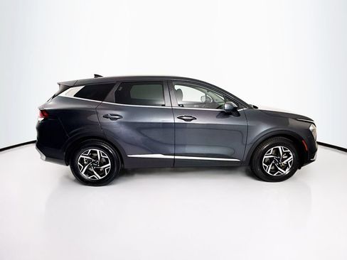 Used 2023 Kia Sportage LX FWD image 4