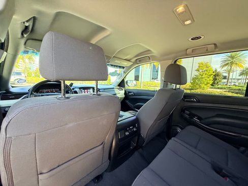 Used 2019 GMC Yukon XL SLE w/ Convenience Package image 20