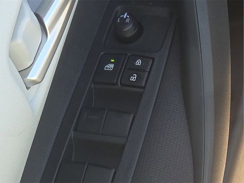 New 2026 Toyota Corolla SE image 10