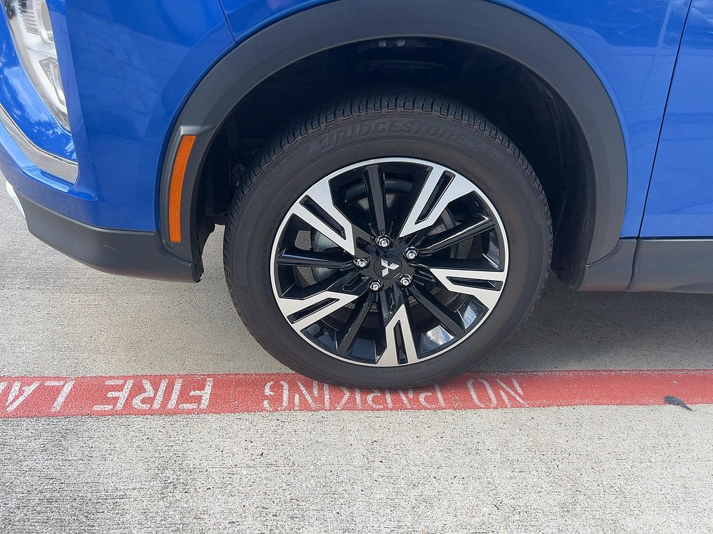 Used 2025 Mitsubishi Eclipse Cross AWD image 6