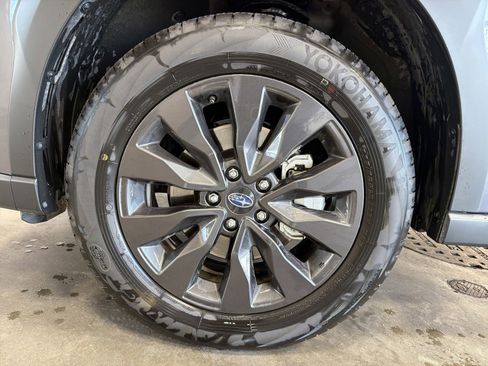 Certified 2025 Subaru Outback Onyx Edition image 16