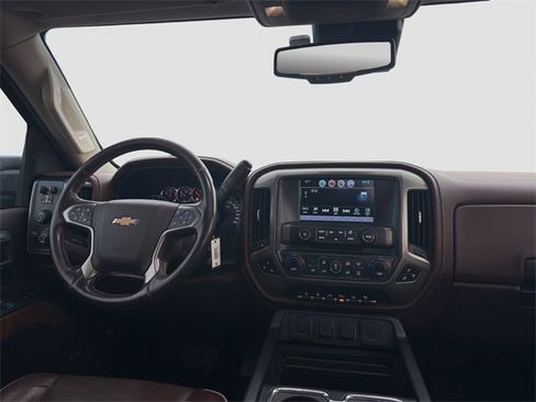 Used 2019 Chevrolet Silverado 2500 High Country image 14