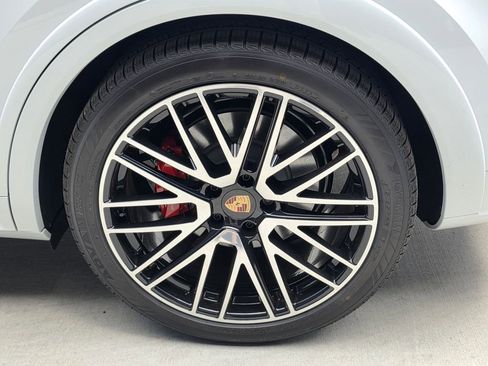 New 2026 Porsche Cayenne S AWD/4WD image 24