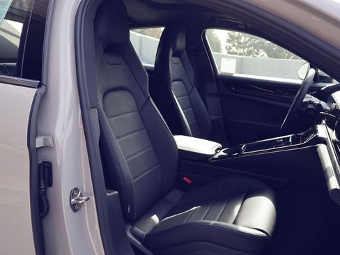 New 2026 Porsche Panamera image 24