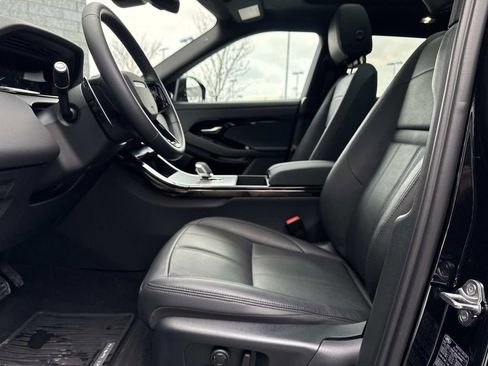 Certified 2025 Land Rover Range Rover Evoque S image 18