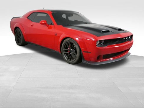 Used 2019 Dodge Challenger SRT Hellcat Redeye RWD image 2