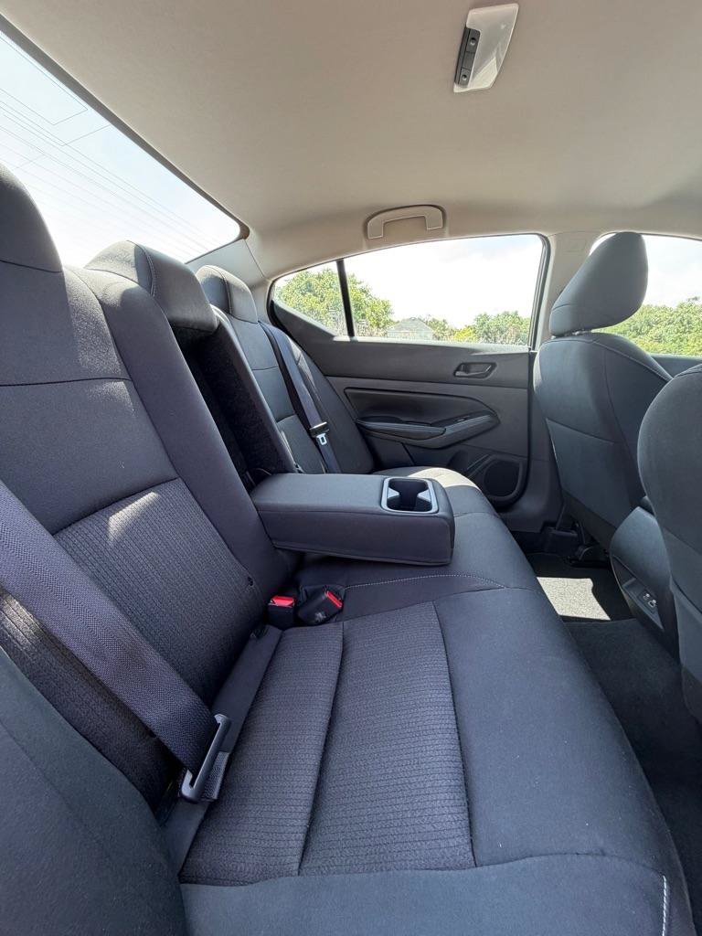 Used 2025 Nissan Altima 2.5 SV FWD image 17