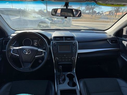 Used 2017 Toyota Camry SE FWD image 15