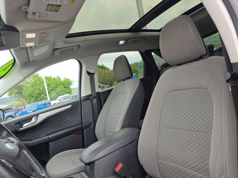 Used 2021 Ford Escape SE w/ SE Sport Appearance Package AWD/4WD image 10