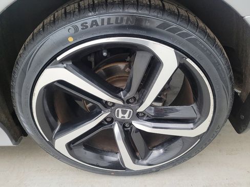 Used 2019 Honda Accord Sport image 31